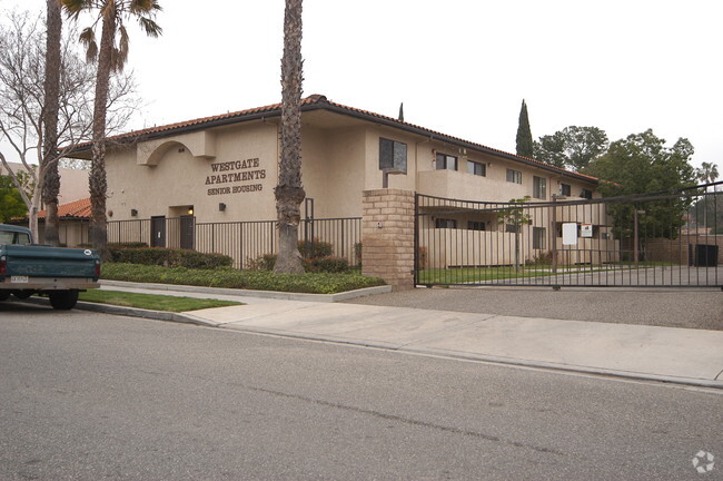 Foto del edificio - Westgate Seniors Apartments