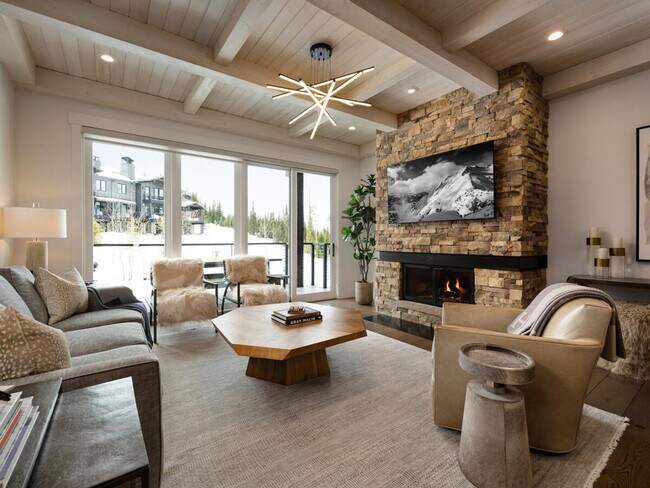 Foto del edificio - 66 Mountain Loop Rd