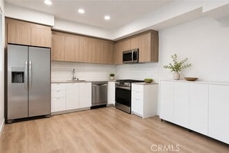 Building Photo - 12078 Guerin St