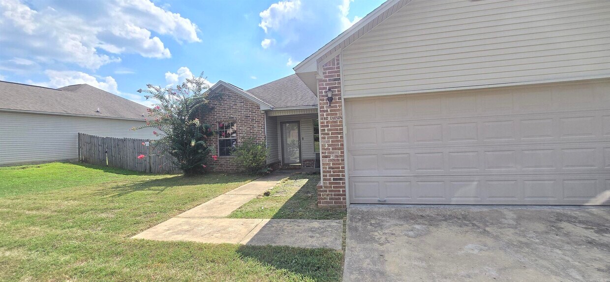 Foto principal - 15355 Oak Glen Dr