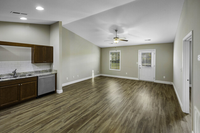 Building Photo - 5352 Dover Springs Way