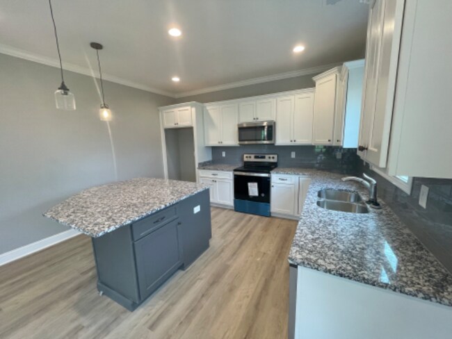 Building Photo - 117 Stone Ridge Dr