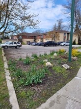 Building Photo - 96 Marlborough St S