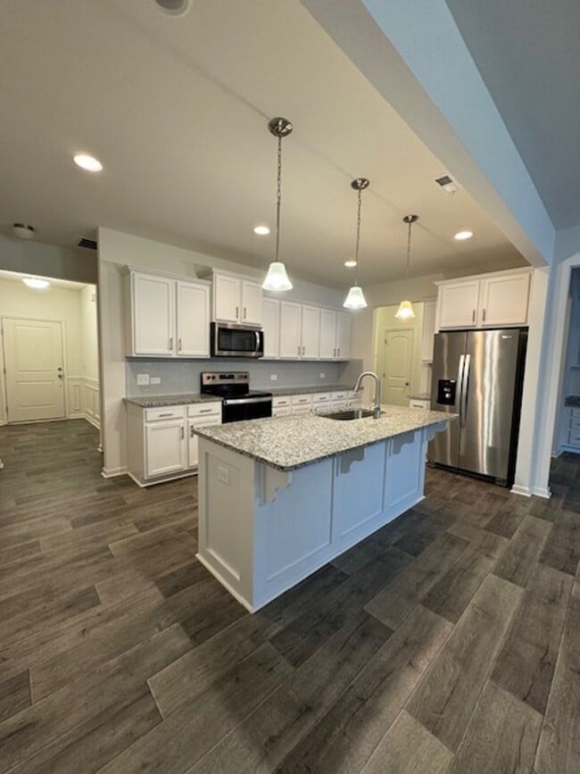 Foto del edificio - Introducing Your Dream Home: A Spacious 3 ...