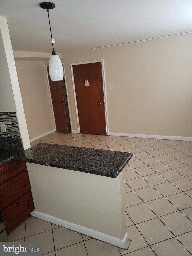 Foto del edificio - 6007 Bingham St