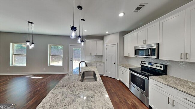 Foto del edificio - 1280 Vonda Ln SW