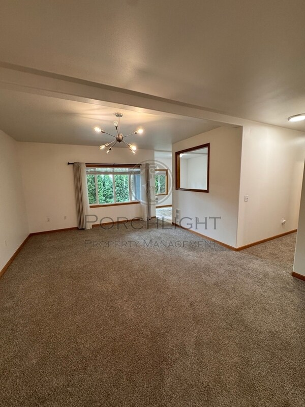 Building Photo - 1305 Boon St