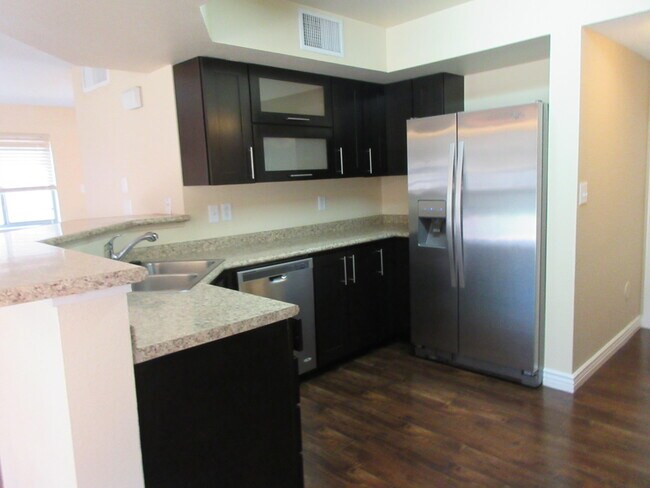 Foto del edificio - 14310 Island Point Dr