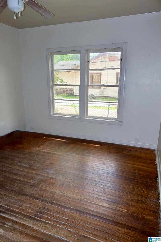 Foto del edificio - 516 78th St N