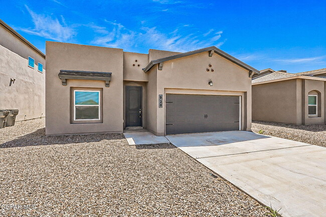 Building Photo - 928 Keenland Ave