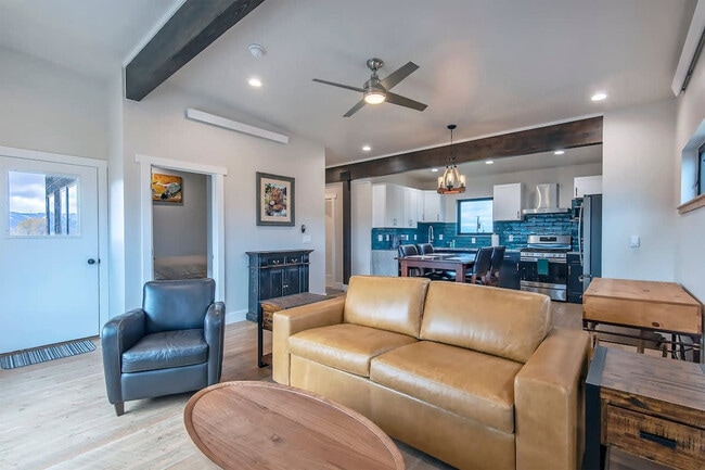 Foto del edificio - 73 N Beryl Ave