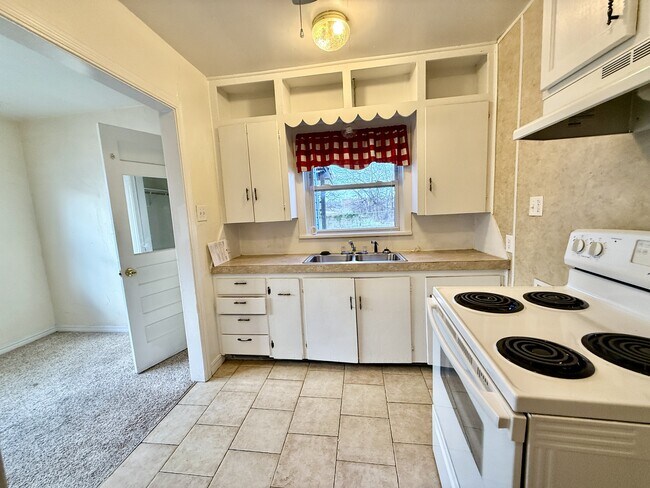 Foto del edificio - 709 11th Ave NW