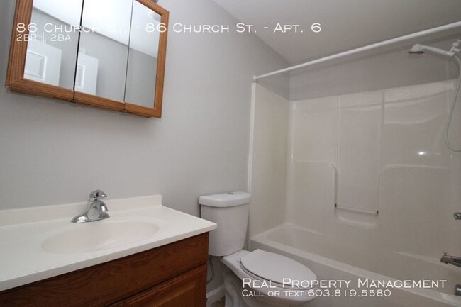 Building Photo - Spacious 2 Bedroom 1.5 Bath Townhome