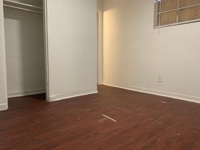 Building Photo - 333 Dallas St NE