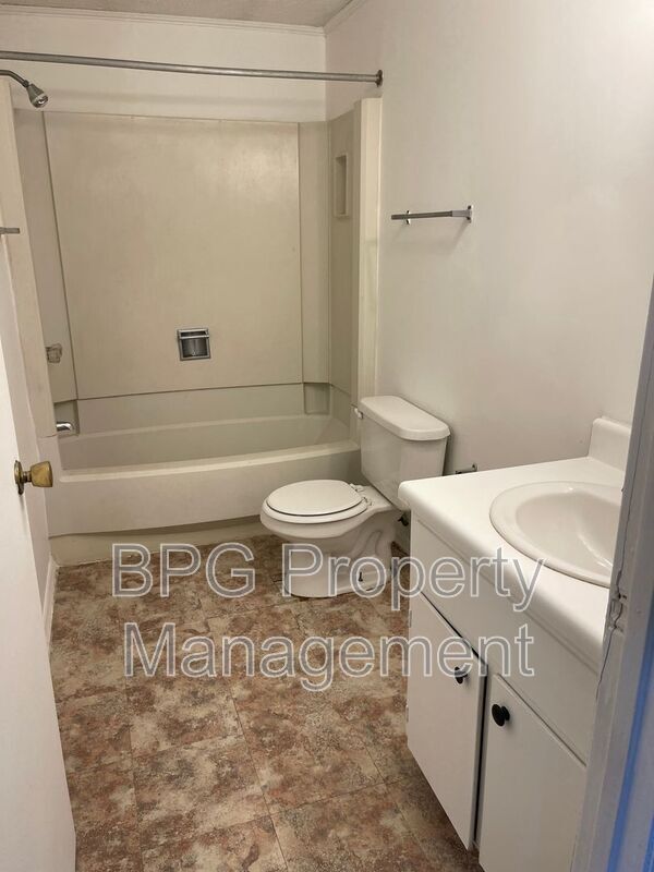 Foto del edificio - 123 Circle Dr