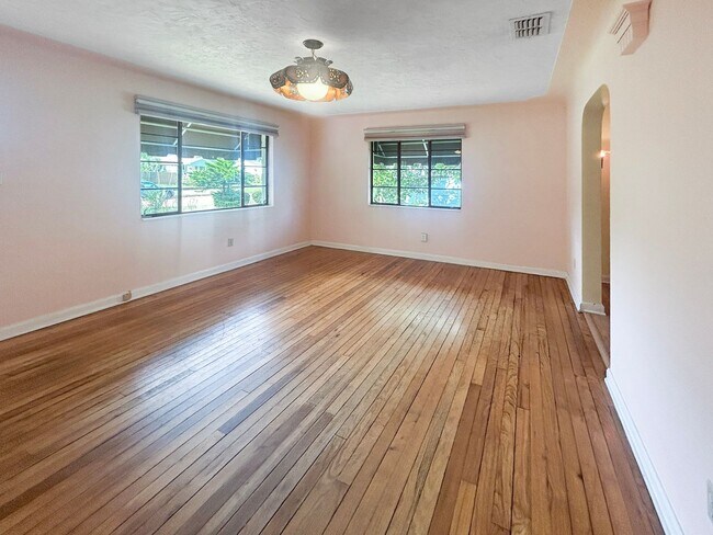 Foto del edificio - 3521 4th Ave N
