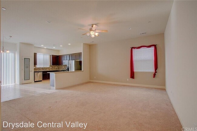 Building Photo - 3 br, 2 bath House - 2036 Piro Dr.