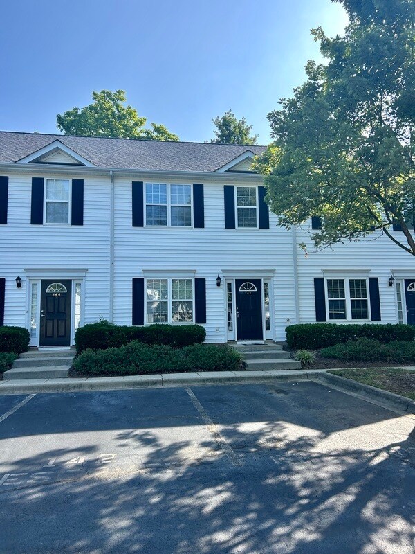 142 Reid Ln, Pineville, NC 28134 Townhome Rentals in Pineville NC