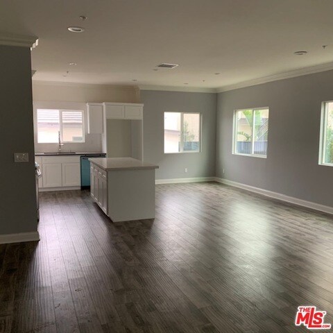 Foto del edificio - 6109 Overhill Dr