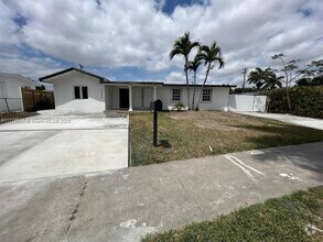 Building Photo - 11224 SW 47th Terrace