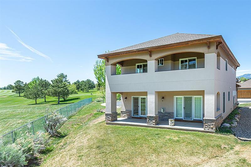 Building Photo - Come take a look at this beautiful Durango...