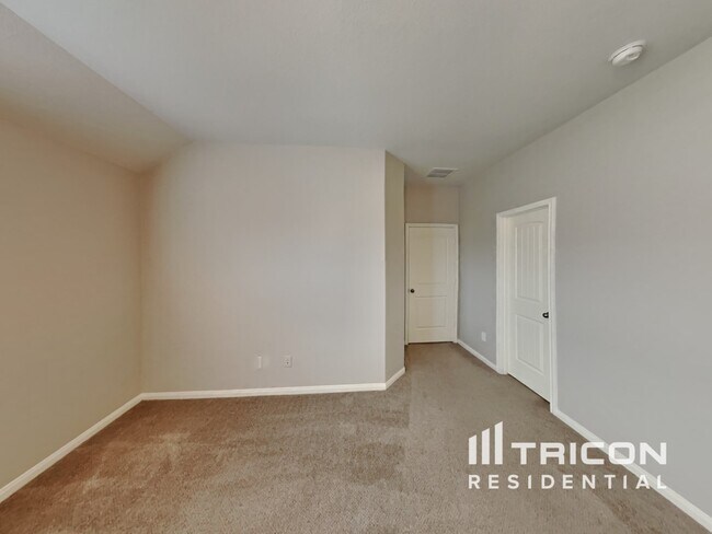 Foto del edificio - 7523 Merrylands Dr