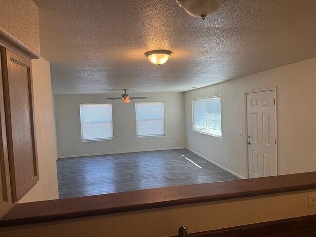 Foto del edificio - 7080 E Pueblo Ave