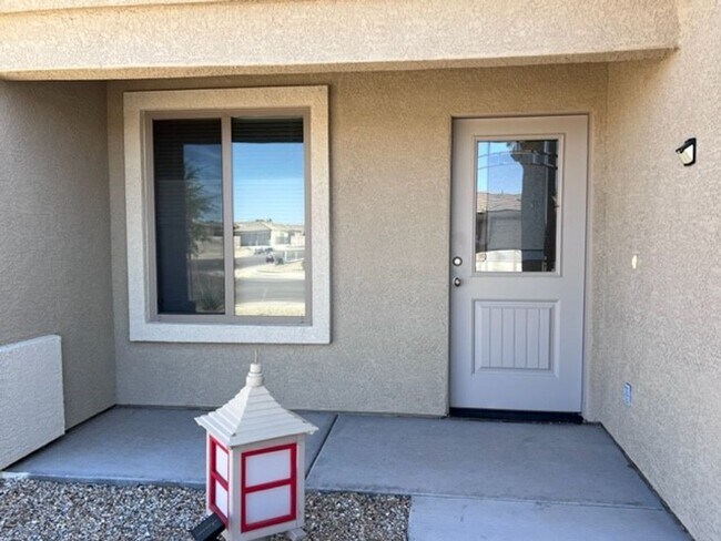 Foto del edificio - 3 Bedroom 2 BA @ Kingman Crossing with RV ...