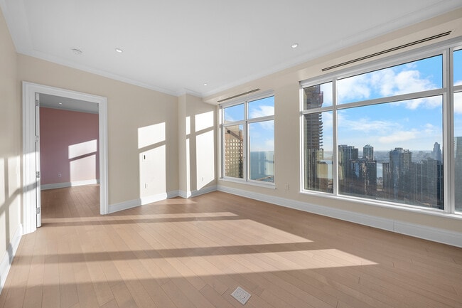 Foto del edificio - 451 E Grand Ave