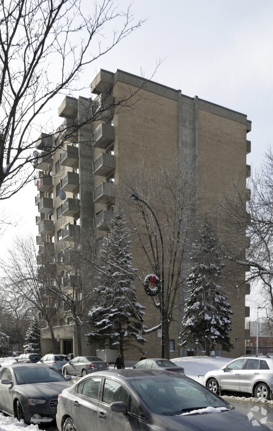 Building Photo - De L'Érablière
