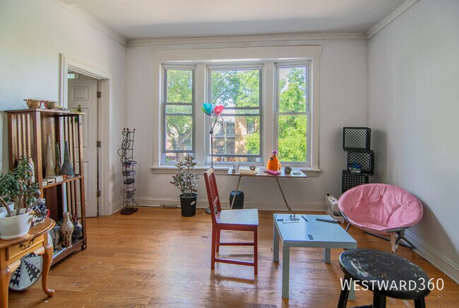 Foto del edificio - 3025 W Diversey-2
