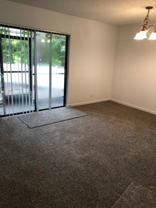 Building Photo - 1615 Cypress Pointe Dr