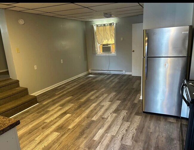cocina/sala de estar - 825 Wood St