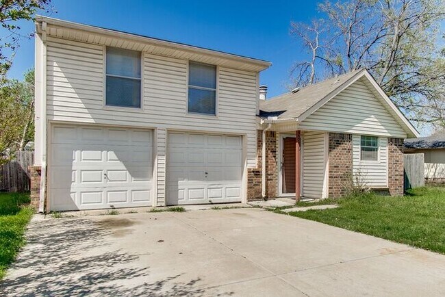 Foto del edificio - No Application Fees* $500 off 1st months r...