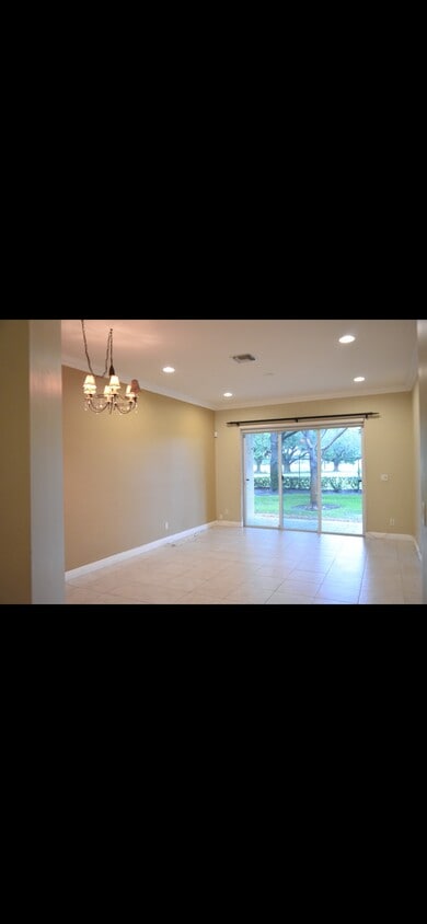 Photo - 3240 Fairway Cir (Davie, FL)