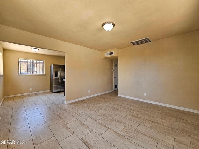 Foto del edificio - 6005 Tampa Ave