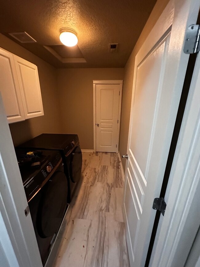 Foto del edificio - 2729 Fletch St