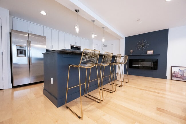Kitchen/Dining/Living - 25 High St Apartment