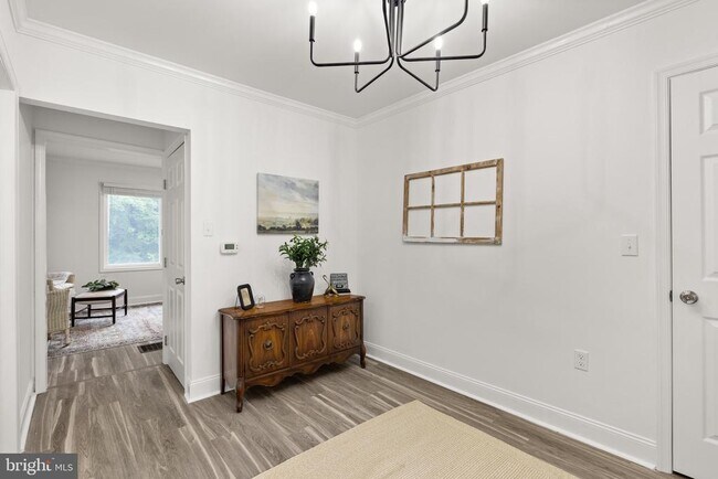 Foto del edificio - 1164 Fairfax Pike