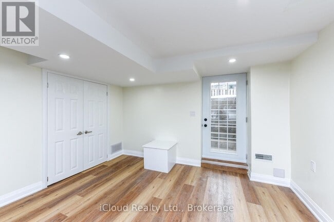 Building Photo - 5744 Philip Dr