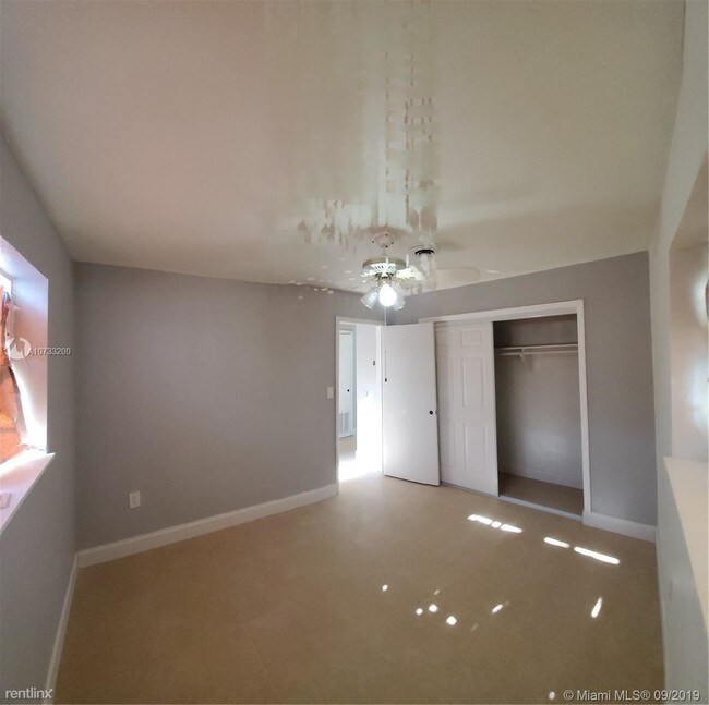 Building Photo - 3 br, 2 bath House - 5820 NW 14th Ct