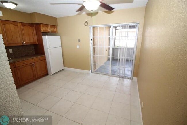 Building Photo - 551 SE 15th St