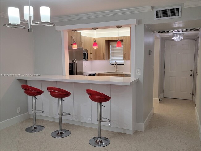 Foto del edificio - 9440 SW 8th St