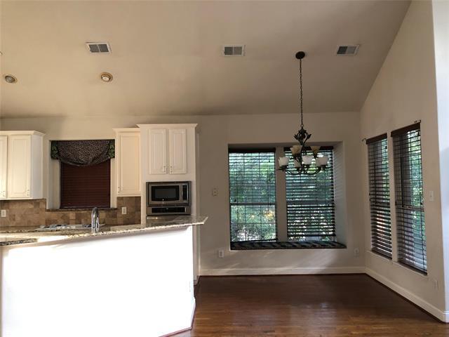 Building Photo - 2521 Briarcrest Dr