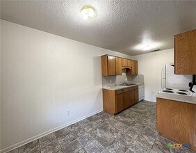 Building Photo - 3310 Zephyr Rd