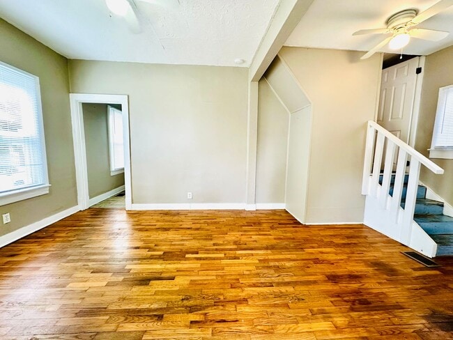 Building Photo - 2BR Corner lot house now available near Ch...