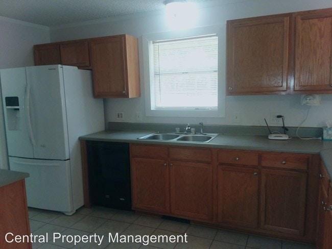 Building Photo - 3 br, 2 bath House - 570 Rogers Bridge Road