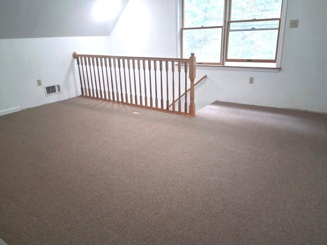 Building Photo - 134 Piney Woods Dr