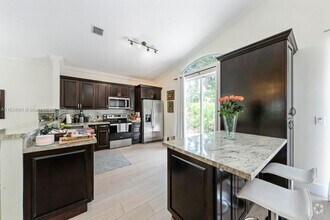 Building Photo - 15126 SW 49th St