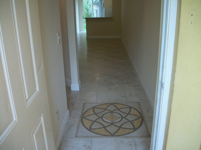 Foto del edificio - 74 SW 15th Ter